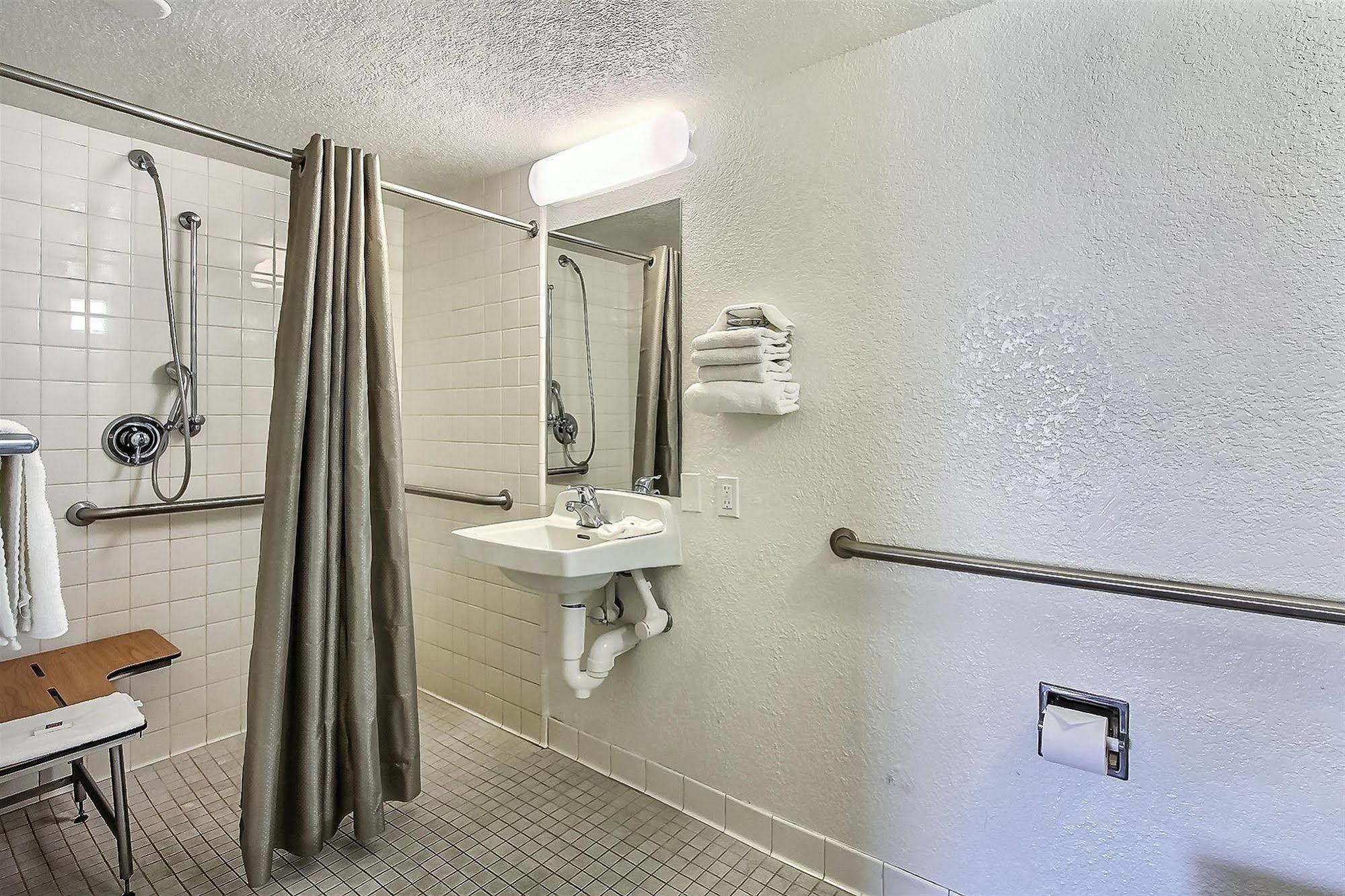 Hotel 6-campbell, Ca - San Jose