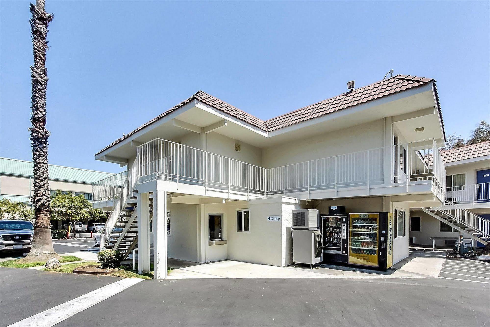 Hotel 6-campbell, Ca - San Jose Campbell