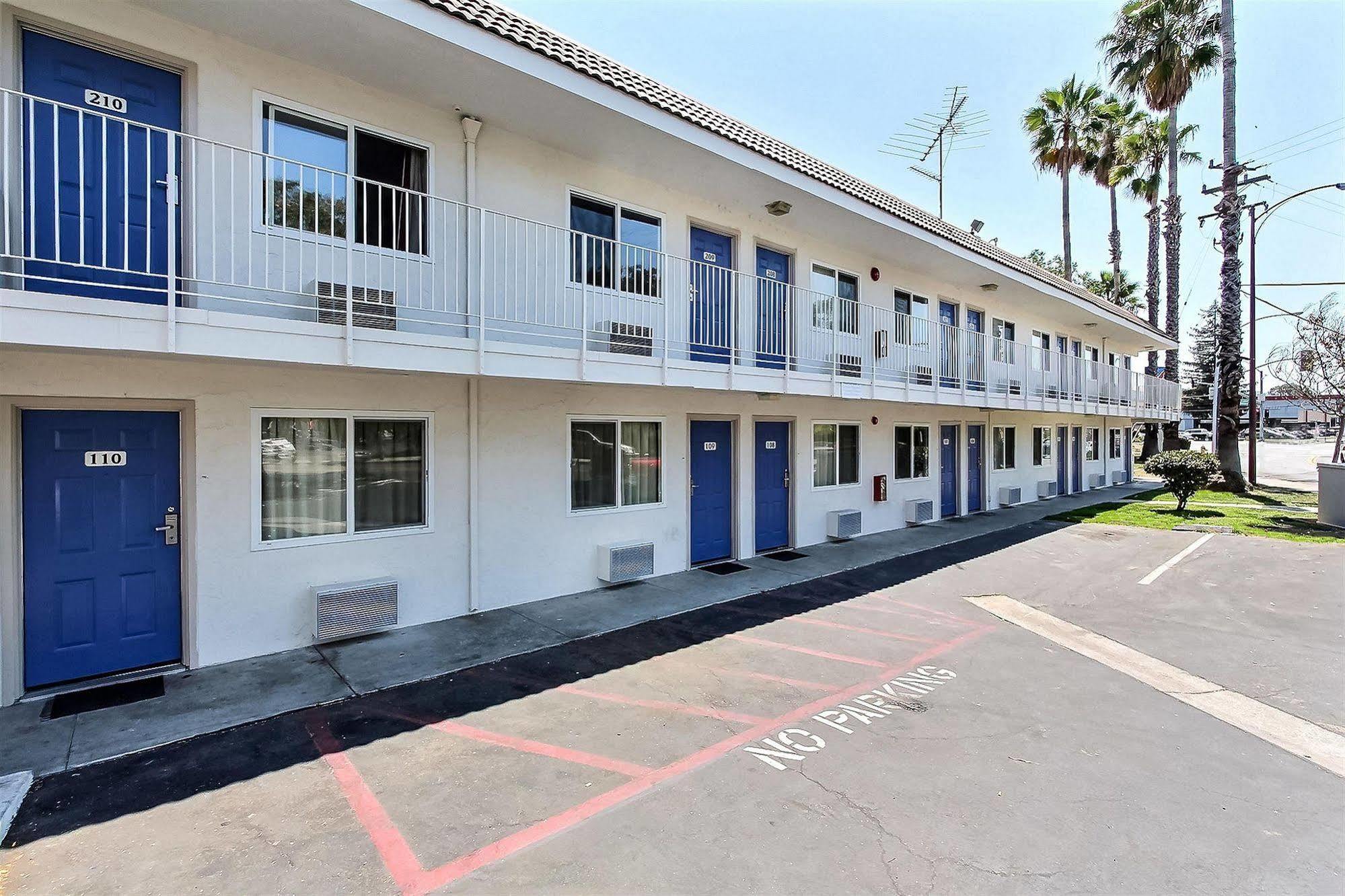6-campbell, Ca - San Jose Hotel 2*